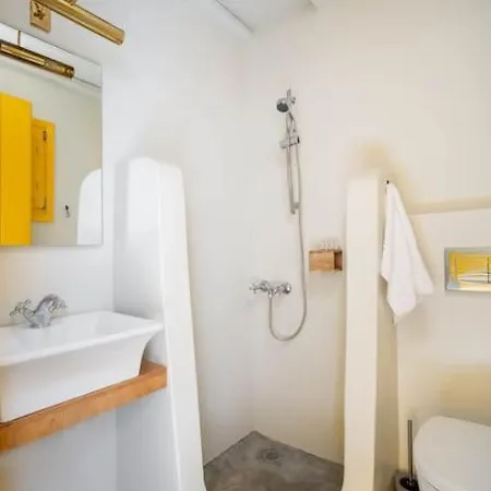 בית נופש Serenity - Port View Livadakia