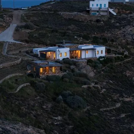 בית נופש Serenity - Port View Livadakia