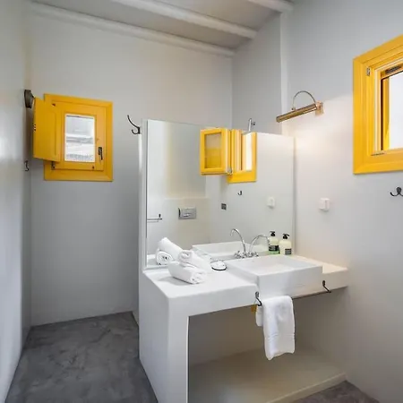 Serenity - Port View בית נופש Livadakia